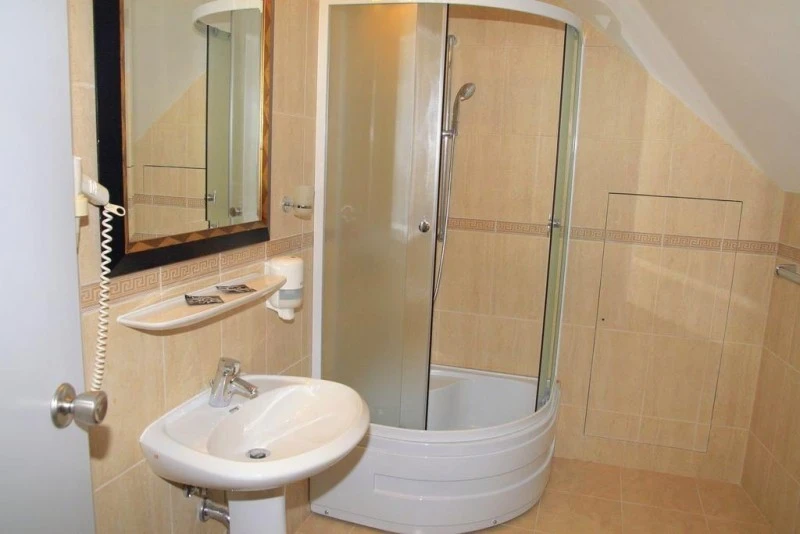 Reghin Cazare | Motel (K1543-17) Imaginea poate fi supusă drepturilor de autor. Se recomandă contactarea titularului drepturilor.