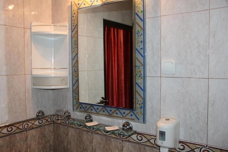 Reghin Cazare | Motel (K1543-21) Imaginea poate fi supusă drepturilor de autor. Se recomandă contactarea titularului drepturilor.