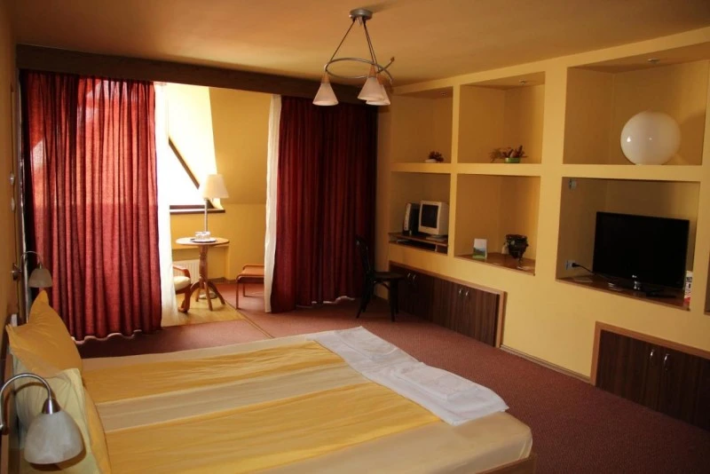 Szászrégen Szállás | Motel (K1543-33) A kép szerzői jogvédelem alatt állhat. Javasolt a kapcsolatfelvétel a jog tulajdonossal.