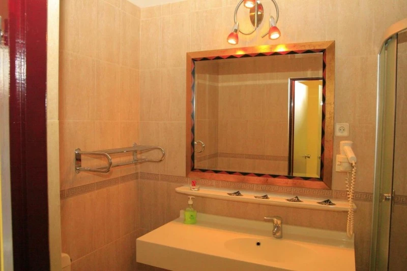 Szászrégen Szállás | Motel (K1543-36) A kép szerzői jogvédelem alatt állhat. Javasolt a kapcsolatfelvétel a jog tulajdonossal.