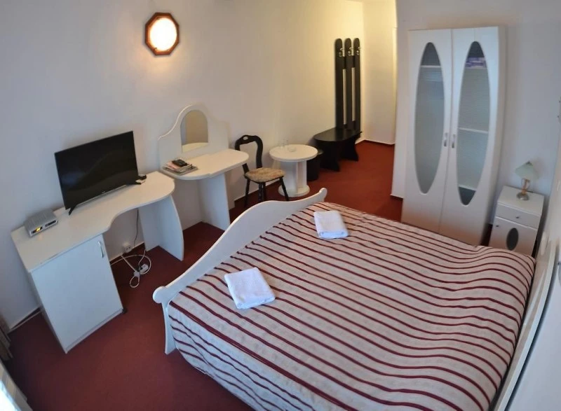 Szászrégen Szállás | Turisztikai panzió (K0032-14) A kép szerzői jogvédelem alatt állhat. Javasolt a kapcsolatfelvétel a jog tulajdonossal.