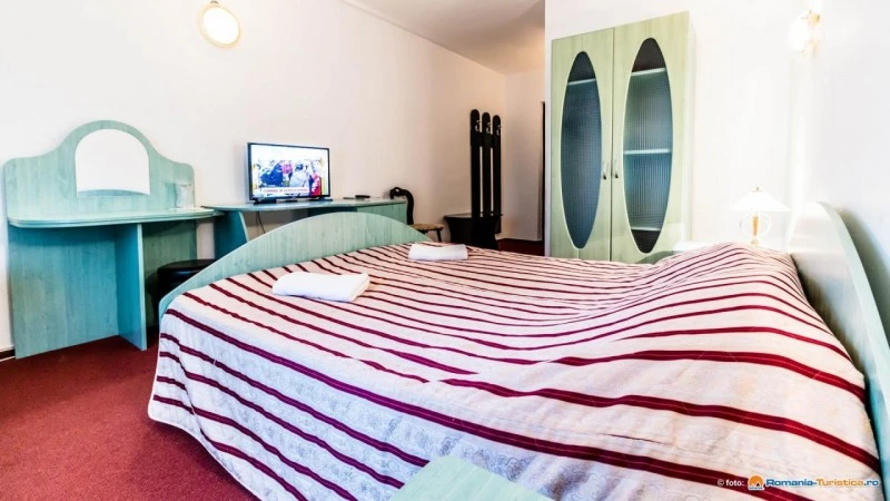 Reghin Cazare | Pensiune turistică (K0032-18) Imaginea poate fi supusă drepturilor de autor. Se recomandă contactarea titularului drepturilor.