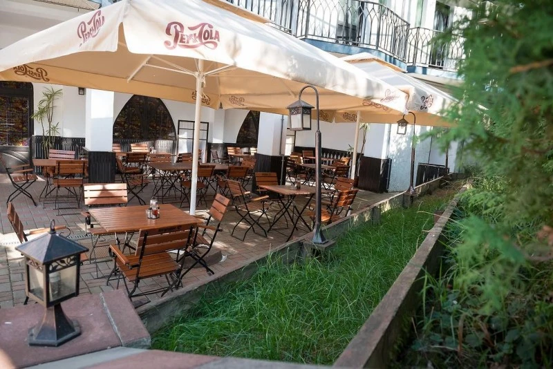 Reghin Cazare | Pensiune turistică (K0032-53) Imaginea poate fi supusă drepturilor de autor. Se recomandă contactarea titularului drepturilor.