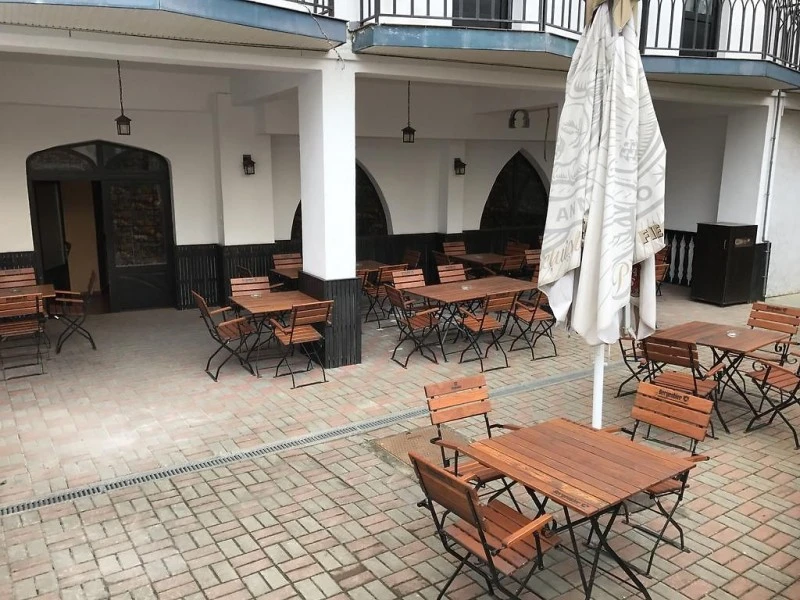 Reghin Cazare | Pensiune turistică (K0032-76) Imaginea poate fi supusă drepturilor de autor. Se recomandă contactarea titularului drepturilor.