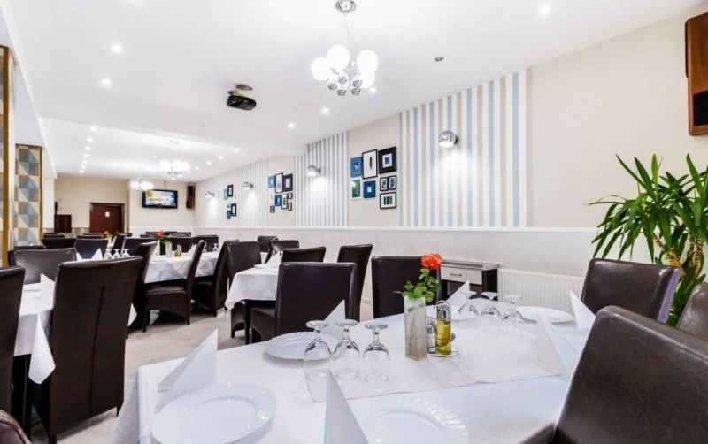 Reghin Cazare | Motel (K0103-6) Imaginea poate fi supusă drepturilor de autor. Se recomandă contactarea titularului drepturilor.