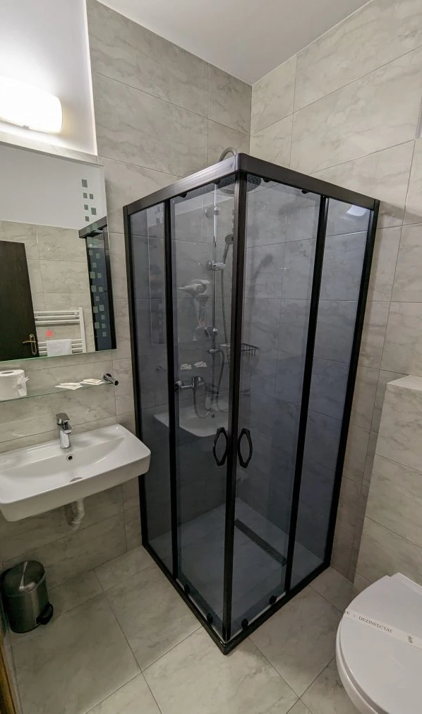 Szászrégen Szállás | Motel (K0103-15) A kép szerzői jogvédelem alatt állhat. Javasolt a kapcsolatfelvétel a jog tulajdonossal.