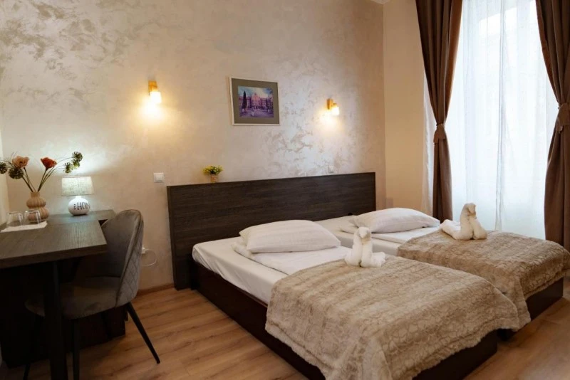 Gheorgheni Cazare | Hotel*** (K1533-40) Imaginea poate fi supusă drepturilor de autor. Se recomandă contactarea titularului drepturilor.