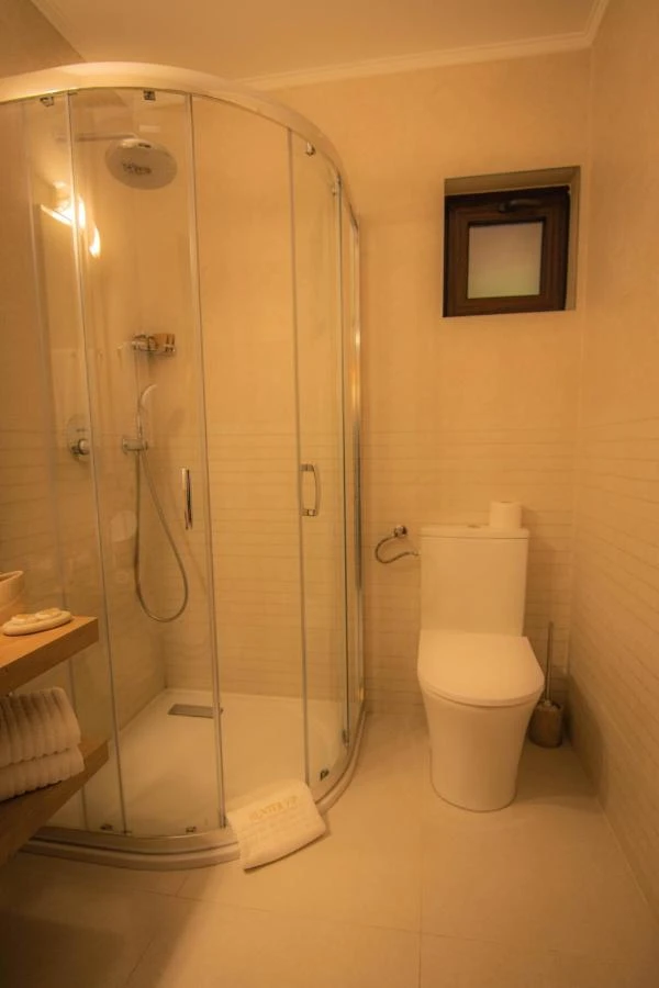 Reghin Cazare | Motel (K1544-18) Imaginea poate fi supusă drepturilor de autor. Se recomandă contactarea titularului drepturilor.