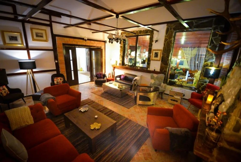 Reghin Cazare | Motel (K1544-33) Imaginea poate fi supusă drepturilor de autor. Se recomandă contactarea titularului drepturilor.