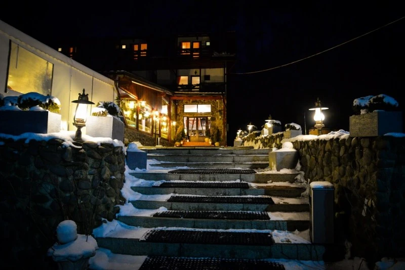 Reghin Cazare | Motel (K1544-46) Imaginea poate fi supusă drepturilor de autor. Se recomandă contactarea titularului drepturilor.