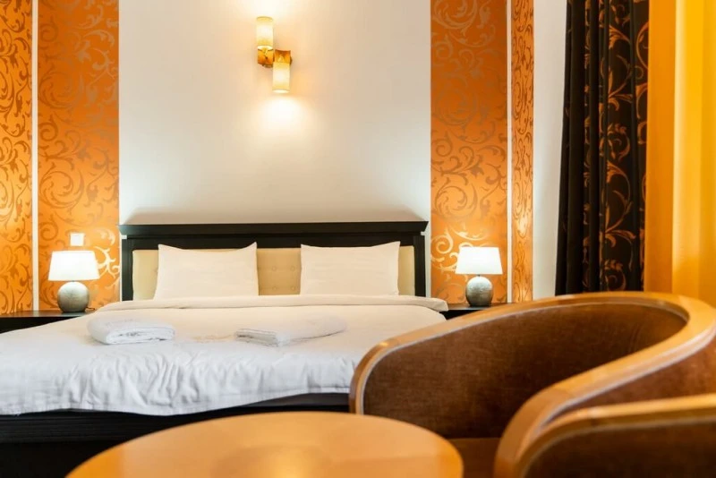 Reghin Cazare | Motel (K1544-70) Imaginea poate fi supusă drepturilor de autor. Se recomandă contactarea titularului drepturilor.