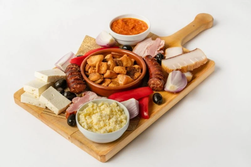 Reghin Cazare | Motel (K1544-79) Imaginea poate fi supusă drepturilor de autor. Se recomandă contactarea titularului drepturilor.