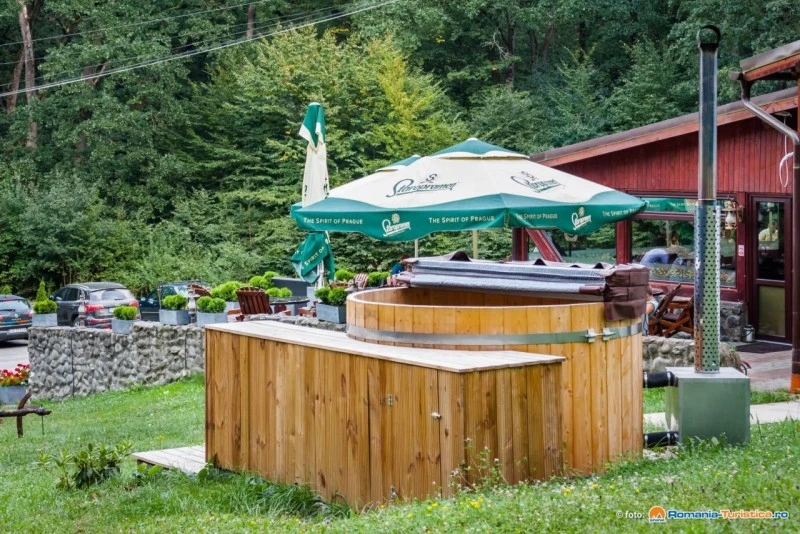 Reghin Cazare | Motel (K1544-94) Imaginea poate fi supusă drepturilor de autor. Se recomandă contactarea titularului drepturilor.