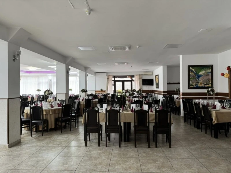 Reghin Cazare | Motel (K1545-3) Imaginea poate fi supusă drepturilor de autor. Se recomandă contactarea titularului drepturilor.