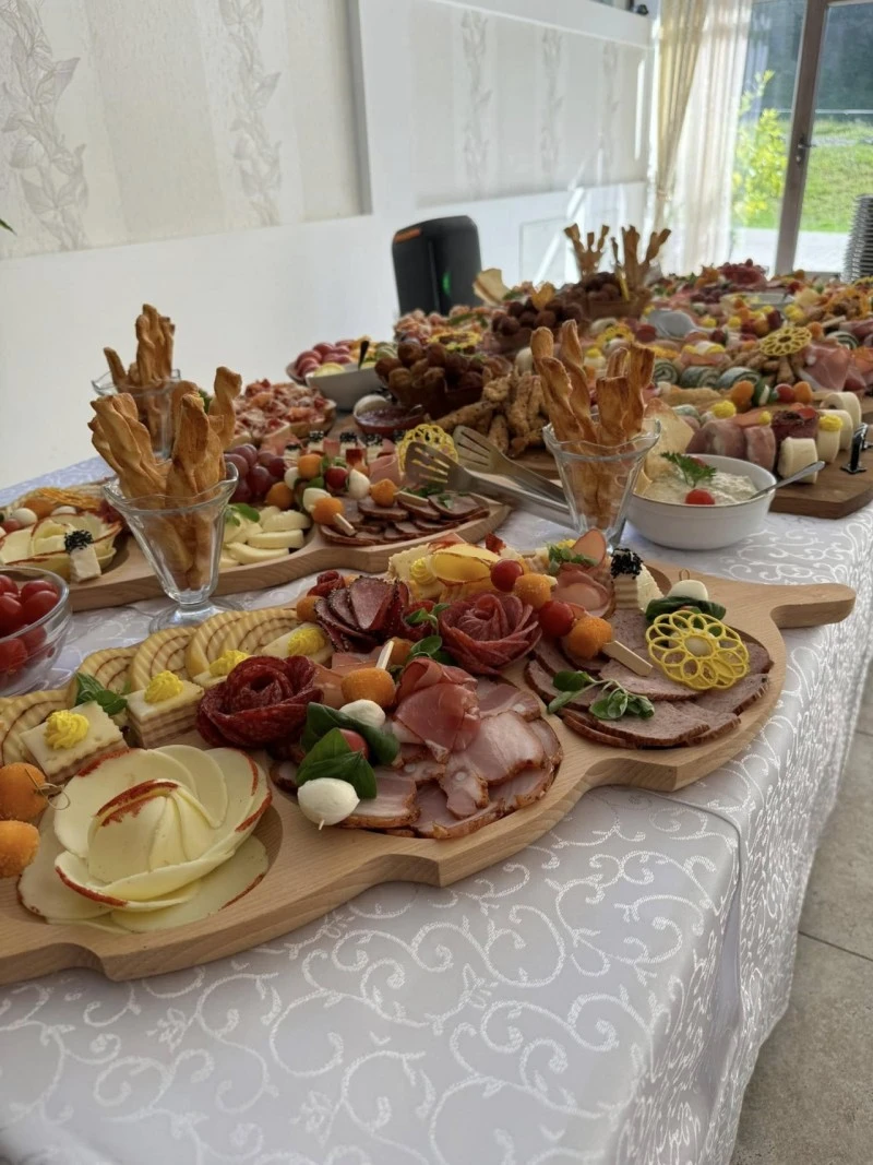 Szászrégen Szállás | Motel (K1545-8) A kép szerzői jogvédelem alatt állhat. Javasolt a kapcsolatfelvétel a jog tulajdonossal.