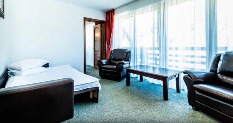 Reghin Cazare | Motel (K1545-24) Imaginea poate fi supusă drepturilor de autor. Se recomandă contactarea titularului drepturilor.