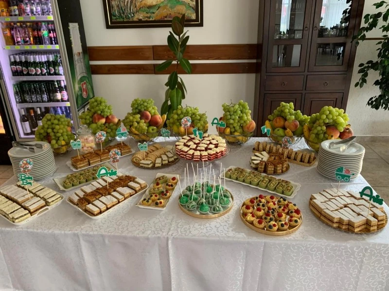 Reghin Cazare | Motel (K1545-42) Imaginea poate fi supusă drepturilor de autor. Se recomandă contactarea titularului drepturilor.