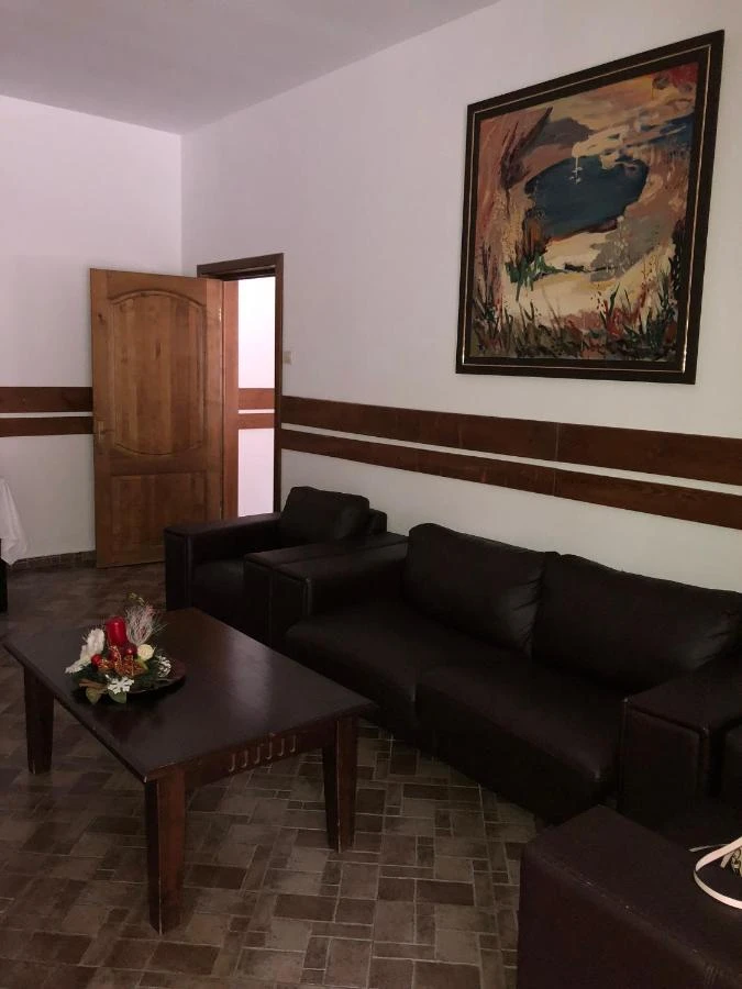 Reghin Cazare | Motel (K1545-67) Imaginea poate fi supusă drepturilor de autor. Se recomandă contactarea titularului drepturilor.