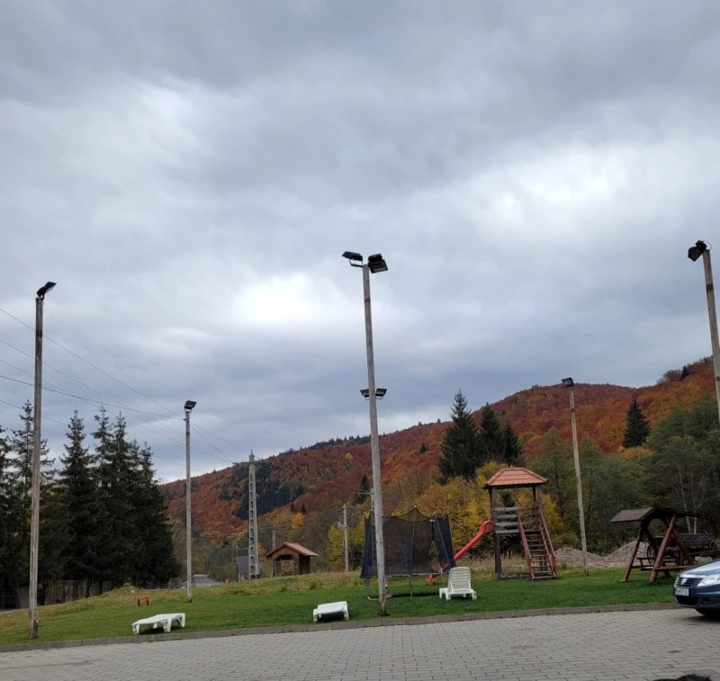 Reghin Cazare | Motel (K1545-81) Imaginea poate fi supusă drepturilor de autor. Se recomandă contactarea titularului drepturilor.