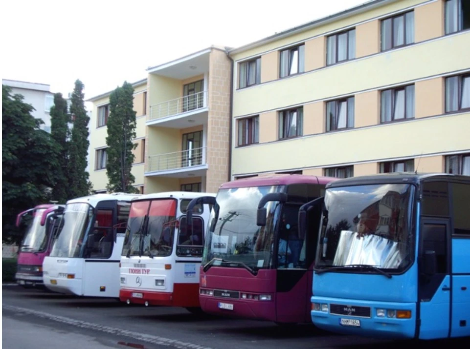 Brașov Cazare | Hotel** (K1531-39) Imaginea poate fi supusă drepturilor de autor. Se recomandă contactarea titularului drepturilor.