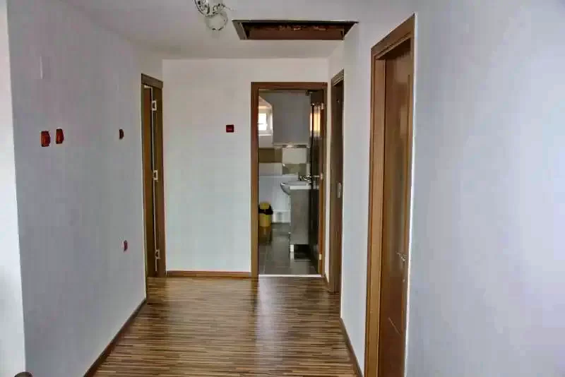 Hațeg Cazare | Sat de vacanță (K1214-16) Imaginea poate fi supusă drepturilor de autor. Se recomandă contactarea titularului drepturilor.