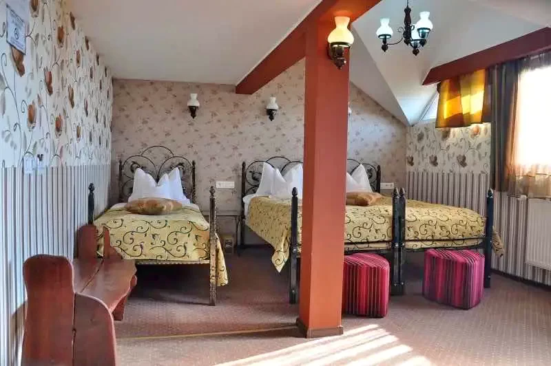 Câmpia Turzii Cazare | Motel (K0877-4) Imaginea poate fi supusă drepturilor de autor. Se recomandă contactarea titularului drepturilor.