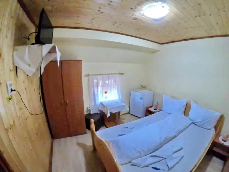 Cârțișoara Cazare | Motel (K0072-10) Imaginea poate fi supusă drepturilor de autor. Se recomandă contactarea titularului drepturilor.