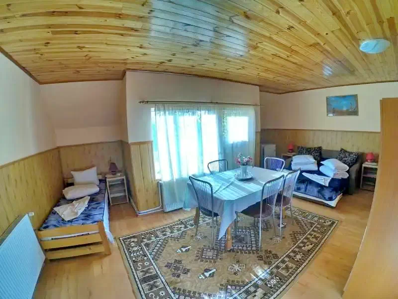 Kercisóra Szállás | Motel (K0072-22) A kép szerzői jogvédelem alatt állhat. Javasolt a kapcsolatfelvétel a jog tulajdonossal.