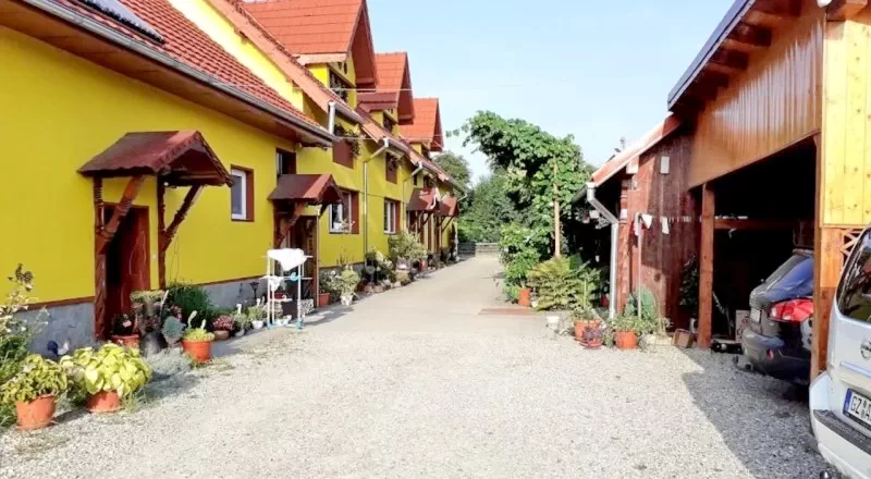 Cârțișoara Cazare | Motel (K0072-45) Imaginea poate fi supusă drepturilor de autor. Se recomandă contactarea titularului drepturilor.