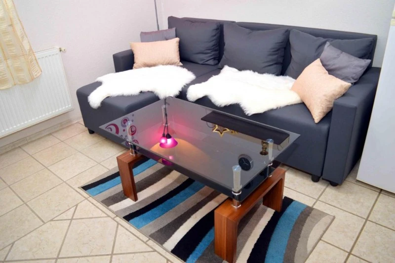  Cazare | Casă de apartamente (K1010-23) Imaginea poate fi supusă drepturilor de autor. Se recomandă contactarea titularului drepturilor.