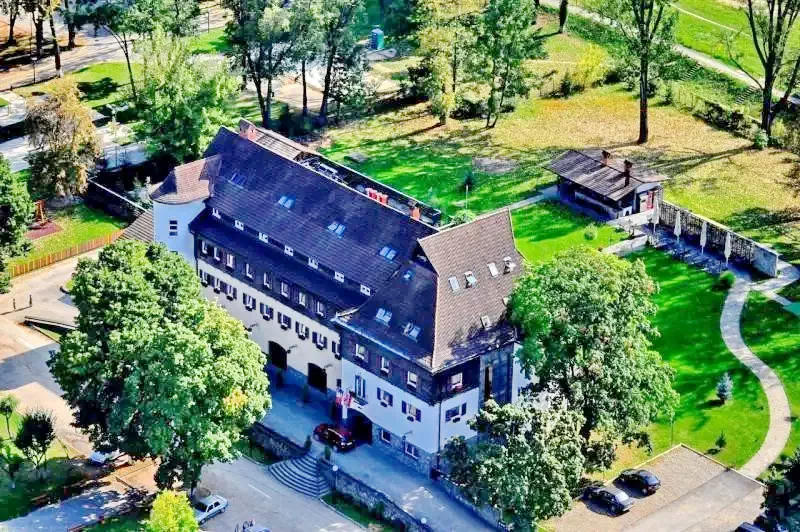 Máramarossziget Szállás | Turisztikai panzió (K1057-1) A kép szerzői jogvédelem alatt állhat. Javasolt a kapcsolatfelvétel a jog tulajdonossal.