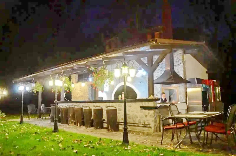 Sighetu Marmației Cazare | Pensiune turistică (K1057-11) Imaginea poate fi supusă drepturilor de autor. Se recomandă contactarea titularului drepturilor.