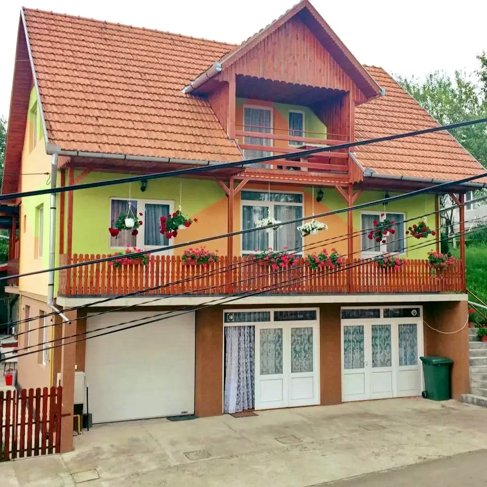 Szék Szállás | Motel (K0624-56) A kép szerzői jogvédelem alatt állhat. Javasolt a kapcsolatfelvétel a jog tulajdonossal.