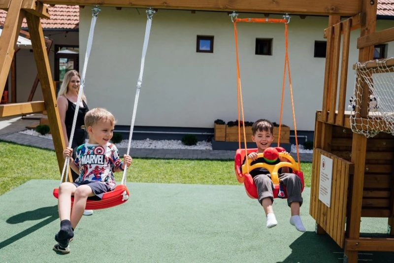 Nyárádszereda Szállás | Panzió (K0409-46) A kép szerzői jogvédelem alatt állhat. Javasolt a kapcsolatfelvétel a jog tulajdonossal.