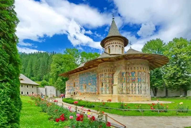 Cacica Cazare | Motel (K0542-11) Imaginea poate fi supusă drepturilor de autor. Se recomandă contactarea titularului drepturilor.