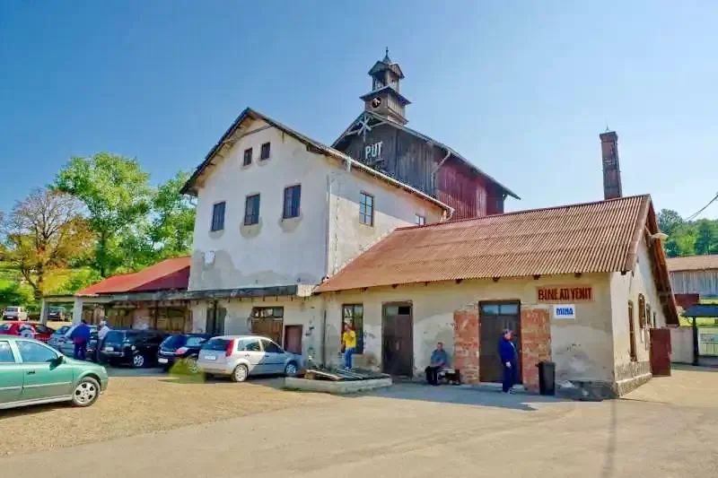 Cacica Cazare | Motel (K0542-14) Imaginea poate fi supusă drepturilor de autor. Se recomandă contactarea titularului drepturilor.