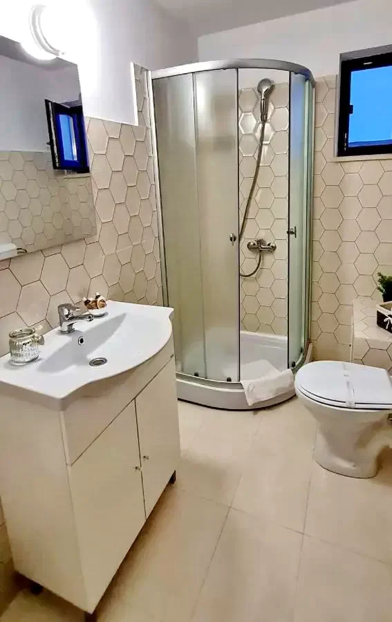 Cluj-Napoca Cazare | Motel (K1394-14) Imaginea poate fi supusă drepturilor de autor. Se recomandă contactarea titularului drepturilor.