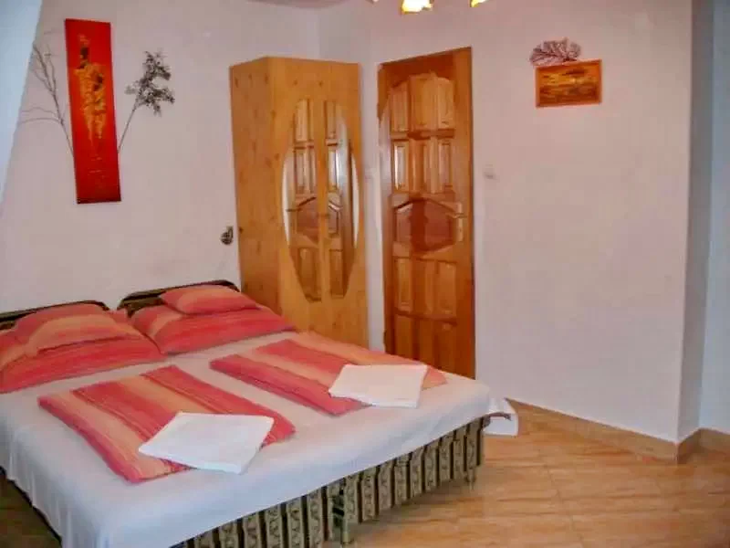 Mișcolț Cazare | Hotel**** (K0860-1) Imaginea poate fi supusă drepturilor de autor. Se recomandă contactarea titularului drepturilor.