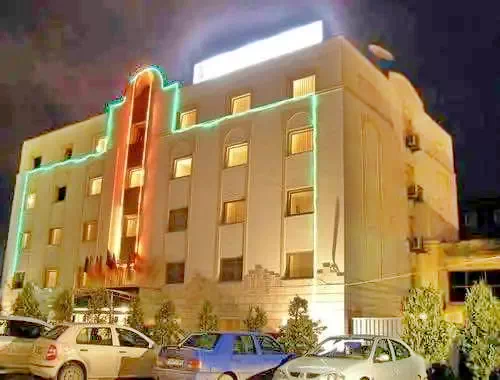 Temesvár Szállás | Turisztikai panzió (K0908-10) A kép szerzői jogvédelem alatt állhat. Javasolt a kapcsolatfelvétel a jog tulajdonossal.