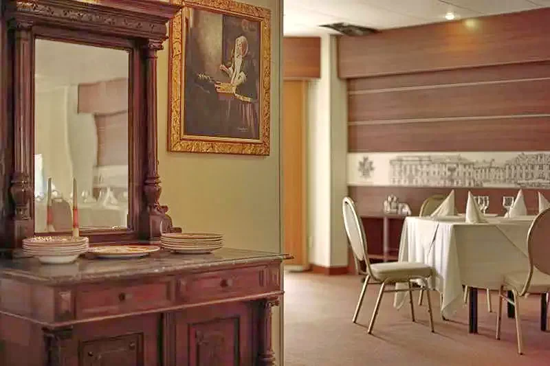 Timișoara Cazare | Pensiune turistică (K0909-36) Imaginea poate fi supusă drepturilor de autor. Se recomandă contactarea titularului drepturilor.