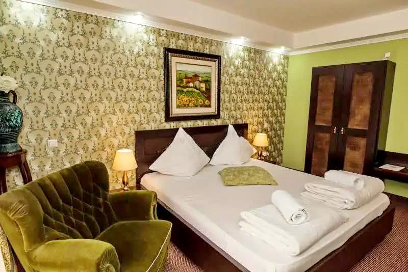 Timișoara Cazare | Motel (K0916-46) Imaginea poate fi supusă drepturilor de autor. Se recomandă contactarea titularului drepturilor.