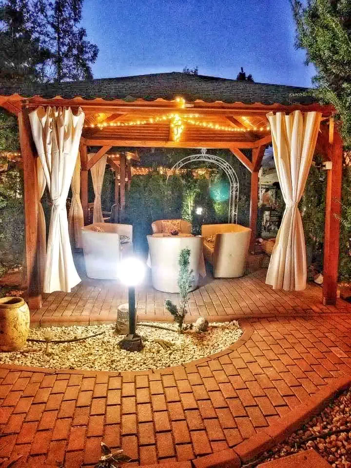 Timișoara Cazare | Motel (K0916-52) Imaginea poate fi supusă drepturilor de autor. Se recomandă contactarea titularului drepturilor.