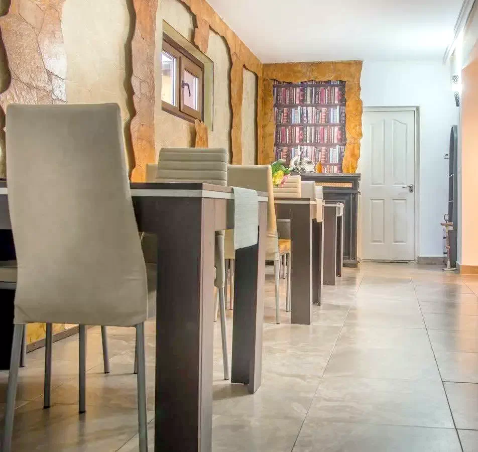 Timișoara Cazare | Motel (K0918-3) Imaginea poate fi supusă drepturilor de autor. Se recomandă contactarea titularului drepturilor.