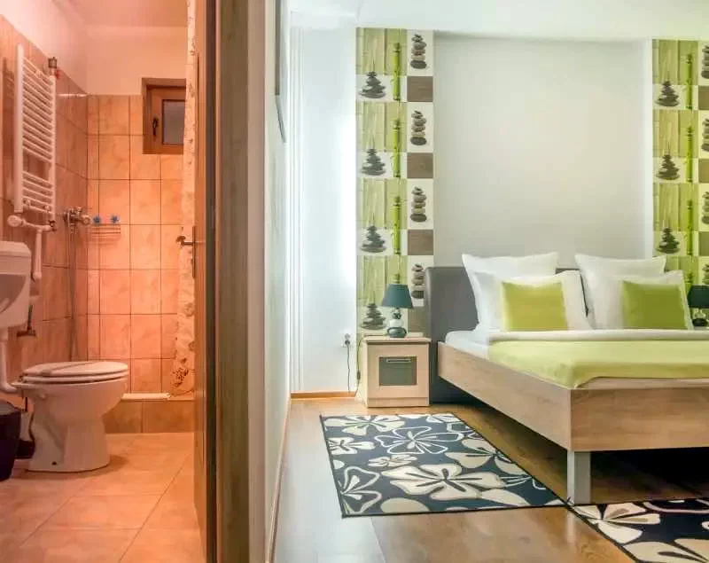 Timișoara Cazare | Motel (K0918-15) Imaginea poate fi supusă drepturilor de autor. Se recomandă contactarea titularului drepturilor.