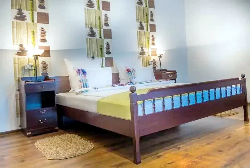 Timișoara Cazare | Motel (K0918-20) Imaginea poate fi supusă drepturilor de autor. Se recomandă contactarea titularului drepturilor.