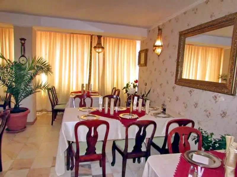 Timișoara Cazare | Motel (K0919-2) Imaginea poate fi supusă drepturilor de autor. Se recomandă contactarea titularului drepturilor.