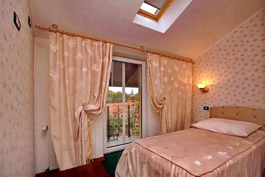 Timișoara Cazare | Motel (K0919-6) Imaginea poate fi supusă drepturilor de autor. Se recomandă contactarea titularului drepturilor.