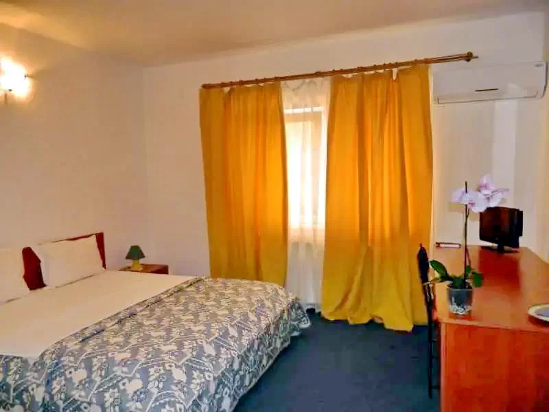 Timișoara Cazare | Pensiune turistică (K0923-11) Imaginea poate fi supusă drepturilor de autor. Se recomandă contactarea titularului drepturilor.