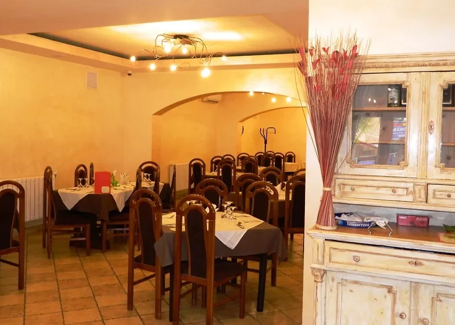 Timișoara Cazare | Pensiune turistică (K0923-18) Imaginea poate fi supusă drepturilor de autor. Se recomandă contactarea titularului drepturilor.