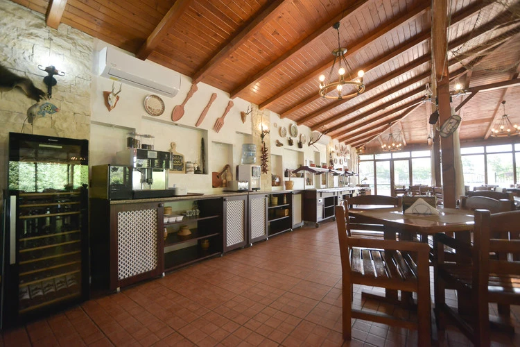 Crișan Szállás | Motel (K1336-3) A kép szerzői jogvédelem alatt állhat. Javasolt a kapcsolatfelvétel a jog tulajdonossal.